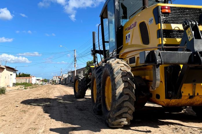 Em Delmiro, obras de pavimentação asfáltica chegam ao bairro Novo Horizonte