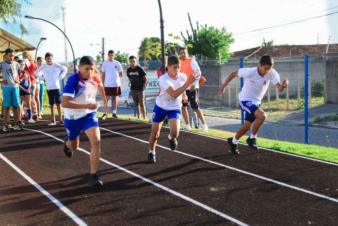 Estudantes iniciam prova de atletismo na 20ª edição dos Jogos Escolares de Arapiraca