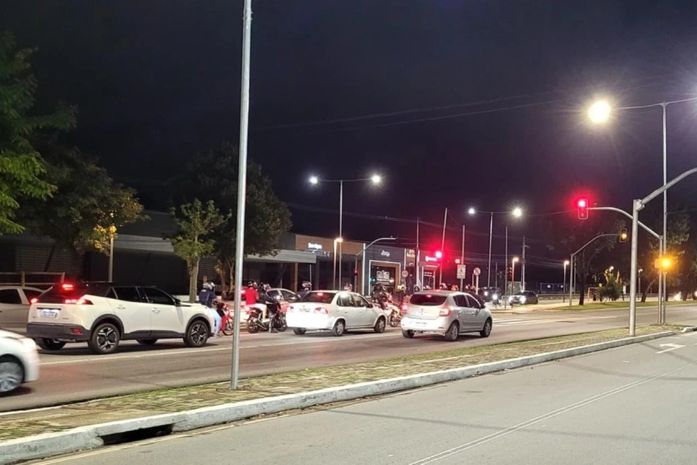 DMTT autoriza avanço em sinais vermelhos durante a madrugada em Maceió; confira as regras