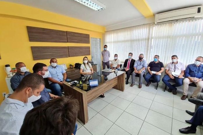 Prefeita pede apoio técnico da Casal para modernizar e ampliar SAAE de S. L. do Quitunde