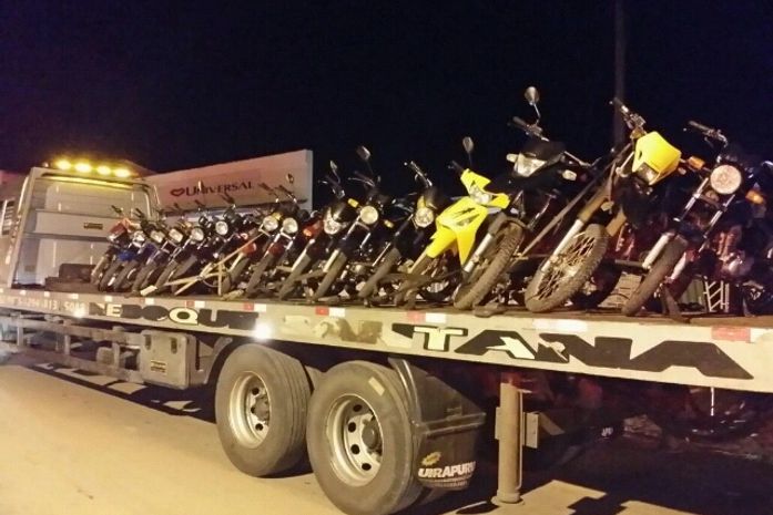 Operação apreende 32 motos e carros em Coruripe