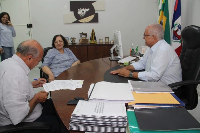 Teófilo mantém compromisso com Fórum de Desenvolvimento Local Integrado (FDLIS)