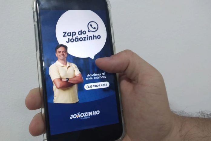 Vereador Joãozinho lança WhatsApp para melhor contato com a população
