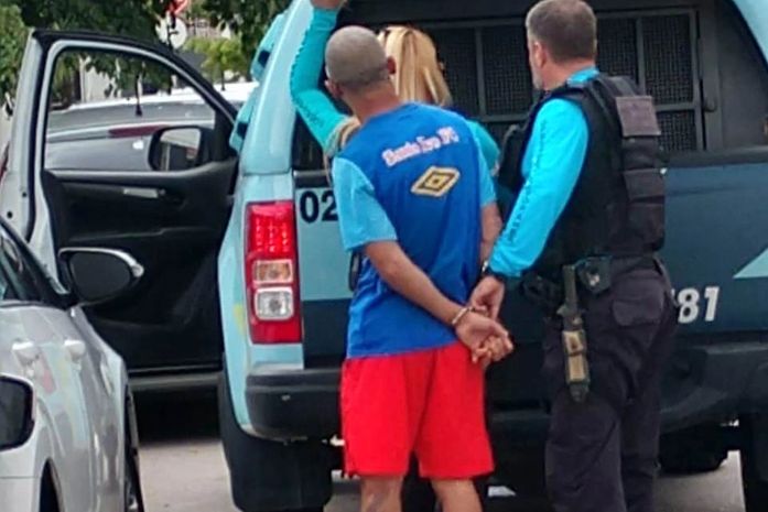 Suspeito de arrombar carros é preso na Ponta Verde