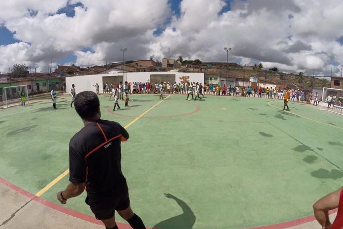 Prefeitura de Rio Largo realiza manutenção de quadras esportivas