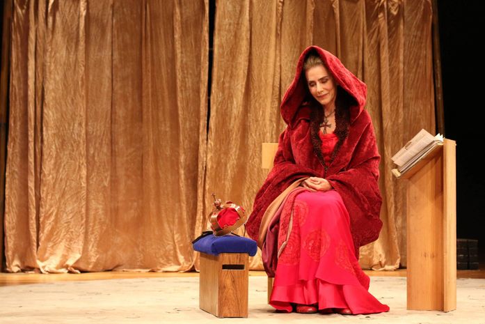 Maitê Proença realiza peça em Maceió