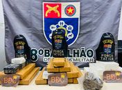 Policía Militar identifica casa abandonada utilizada como depósito de drogas para abastecer o tráfico, em Rio Largo