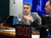 “Fim do abuso: lei que impõe limite aos juros do cartão de crédito, desafoga o orçamento familiar”, afirma Rafael Brito