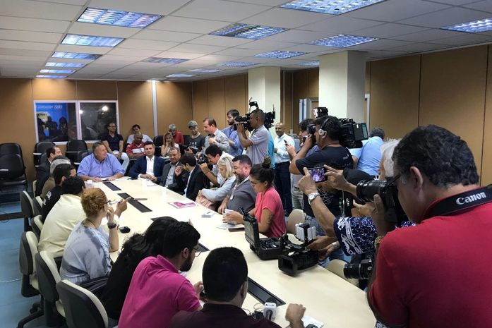 Coletiva de imprensa na manhã desta sexta-feira (23)