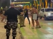 Confusão em frente a bar termina com agressão na orla da Ponta Verde, em Maceió