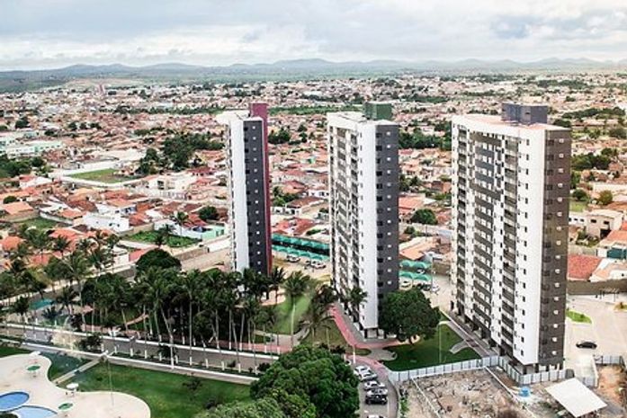 Homem ameaça irmão com barra de ferro durante episódio de embriaguez em Arapiraca