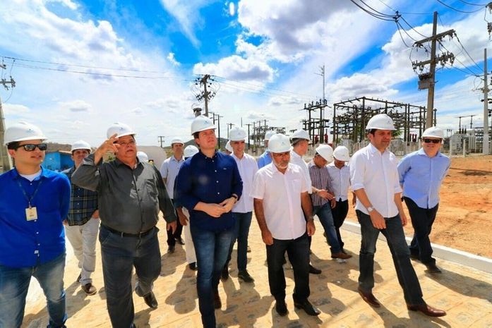 Marx Beltrão participa de entrega da nova linha de distribuição da Eletrobras no Sertão