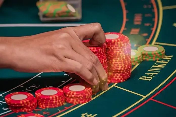 Como jogar Baccarat?