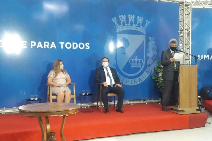 Na sede da prefeitura, Luciano Barbosa anuncia composição de secretariado de sua gestão