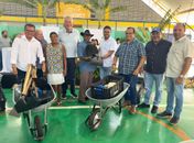 Deputado Paulão entrega 200 kits da agricultura familiar em Maribondo