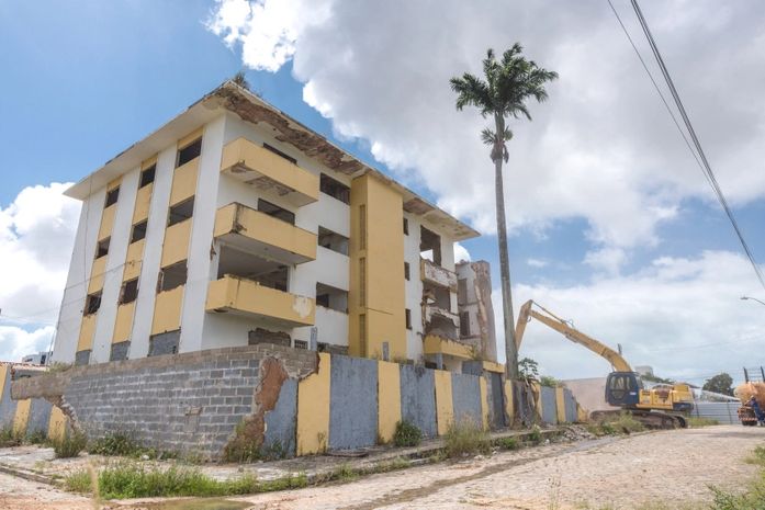 Demolição modifica trânsito no Pinheiro neste sábado (20)