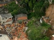 Cinco pessoas morrem em deslizamento em Niterói, RJ