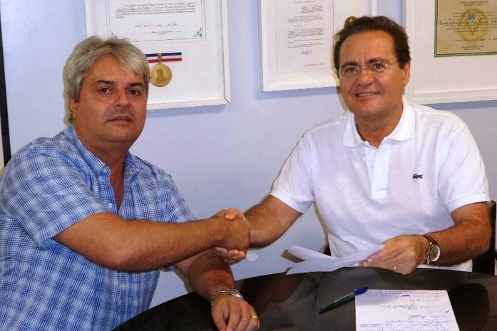 Ex-prefeito Palmery Neto (agora no PMDB)