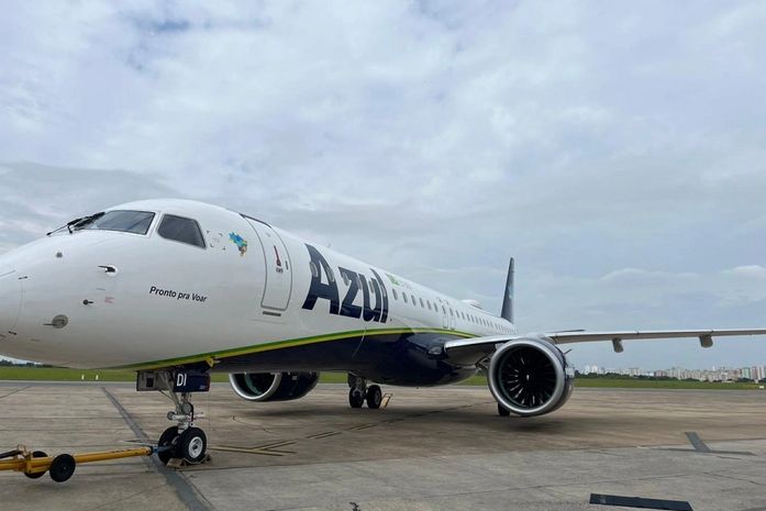 Jato da Embraer da Azul