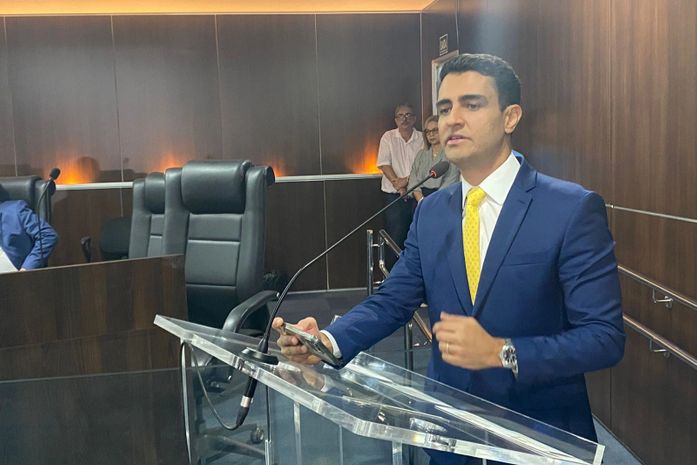 JHC confirma que continua no PL: “distante de extremismos e radicalismos”