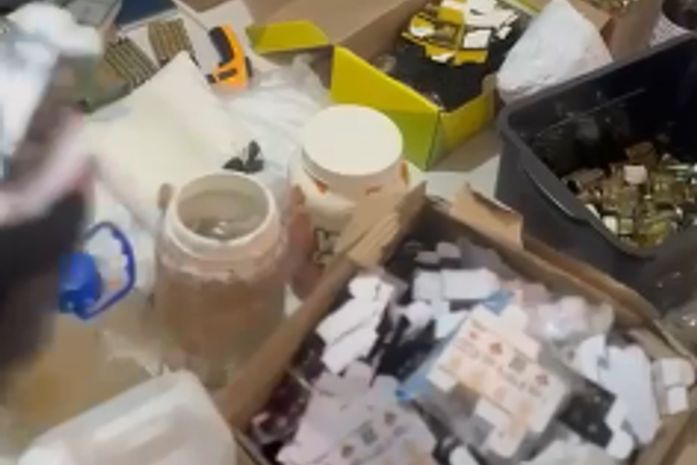 Fábrica clandestina de Mounjaro e anabolizantes é desarticulada na parte alta de Maceió