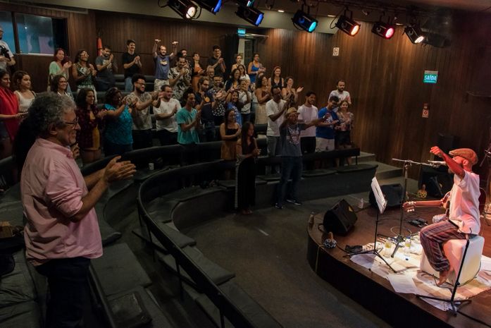 Banda Freedom Songs faz homenagem a Lagoa Mundaú com show de reggae no Teatro de Arena