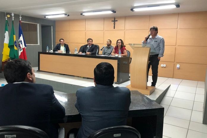 Presidente do Imprev esclarece dúvidas sobre pagamento de aposentados em audiência pública