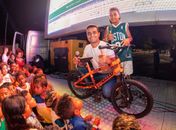 Cine Massa atrai multidão no Vergel do Lago com lazer e diversão