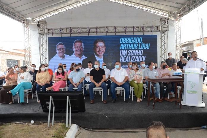 São Miguel dos Campos: Após assinatura da ordem de serviço, 1ª etapa das obras no Loteamento Hélio Jatobá são iniciadas