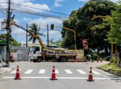 Trânsito Mais Seguro: Prefeitura de Penedo instala semáforos em acesso com fluxo intenso de veículos

