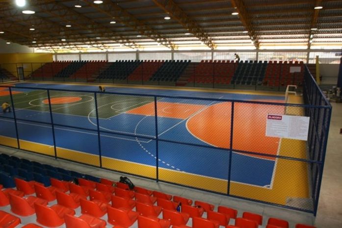 Renan e Luciano entregam mais obras à população de Arapiraca, nesta quinta (20)