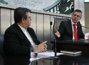 O capitalismo está destruindo o meio ambiente com o discurso de combate à burocracia, afirma deputado Ronaldo Medeiros