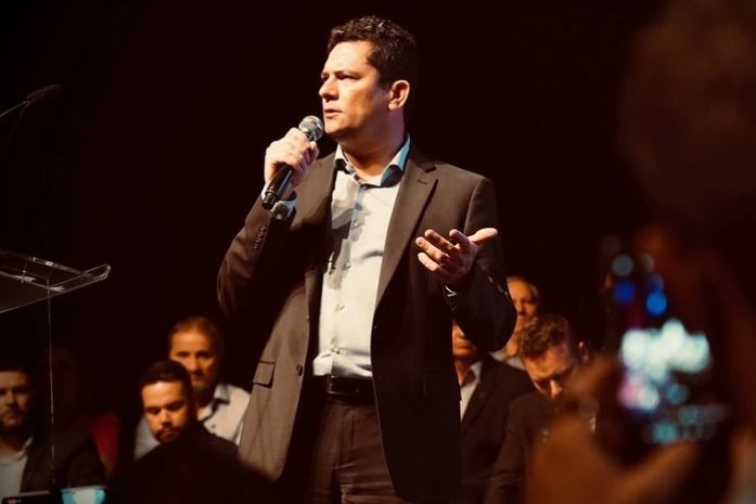 Moro prega para convertidos