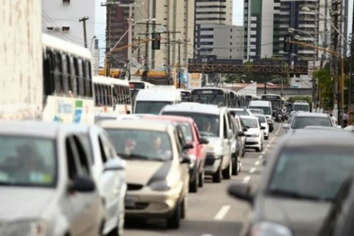 Parcela para veículos com placas 1 e 2 deve ser paga até o dia 28
