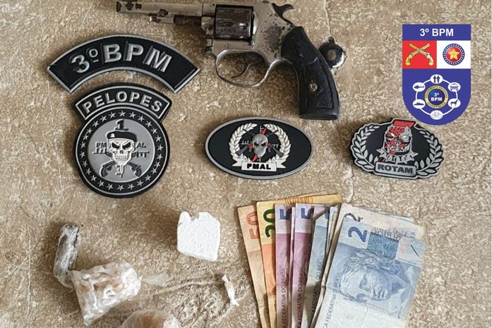 Com denúncia de populares, polícia prende jovem acusado de tráfico de drogas