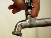 Vazamento de água deixa abastecimento deficiente no Farol