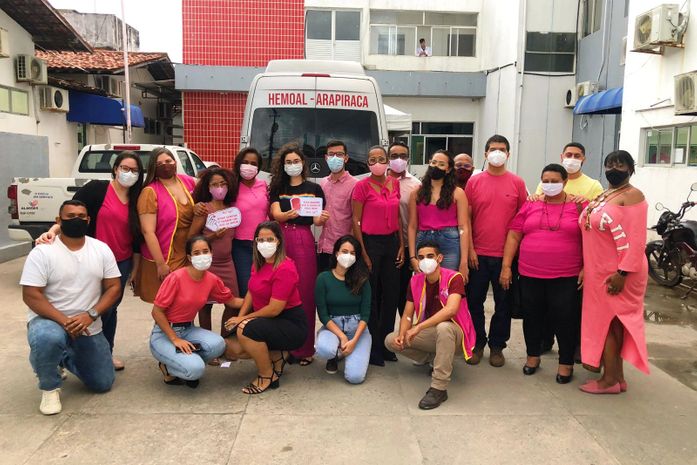 Teca Nelma reúne equipe para doação de sangue em Maceió