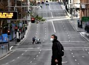 Sydney retoma lockdown para conter variante Delta, enquanto Europa amplia flexibilização