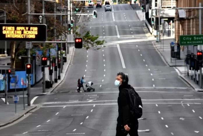 Sydney retoma lockdown para conter variante Delta, enquanto Europa amplia flexibilização