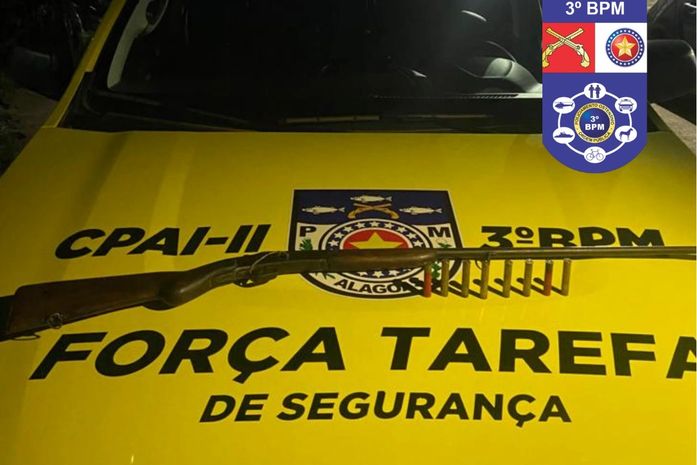 Embriagado, homem ameaça familiares com espingarda e é preso após denúncia