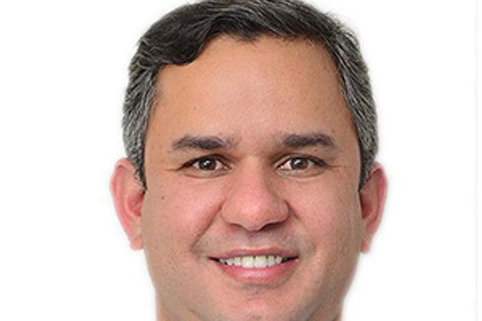 Professor defende a criação do cargo público de agente comunitário incentivador da educação na cidade de Maceió.