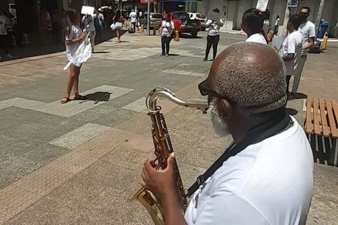 Desespero é a palavra que resume o sentimento de uma mãe que tem filh@ desaparecid@. - afirmou uma senhora, durante o Ato, por Maria Clara
