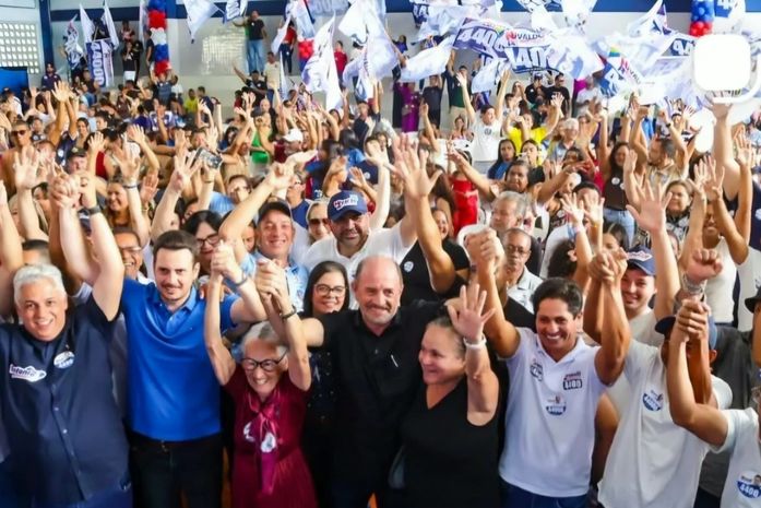 Antonio e Nivaldo Albuquerque arrastam multidões em Maceió, Rio Largo, Taquarana e outros municípios no feriadão