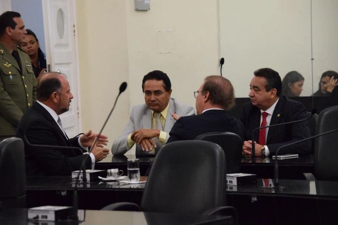 Deputados em plenário