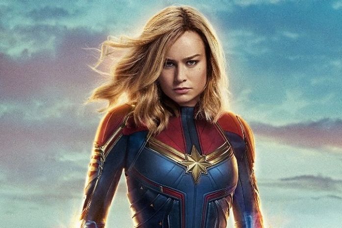 Decisões equivocadas e falta de tom impedem o voo de "Capitã Marvel"