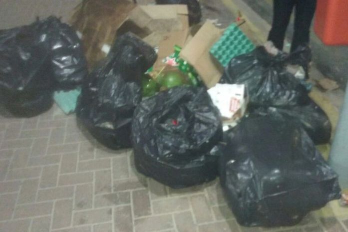 Restaurante da Ponta Verde é autuado por descarte irregular de lixo