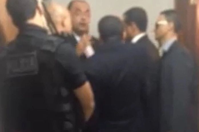 Collor exibe vídeo e denuncia ação 'truculenta' da PGR em imóvel do Senado