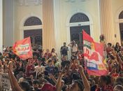 Vitória de Lula no 2º turno mobiliza apoiadores em festa concentrada no Jaraguá, em Maceió