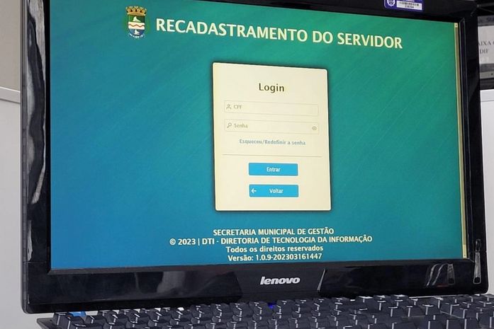 Prefeitura convoca servidores municipais para recadastramento; funcionários têm até o dia 6 de maio