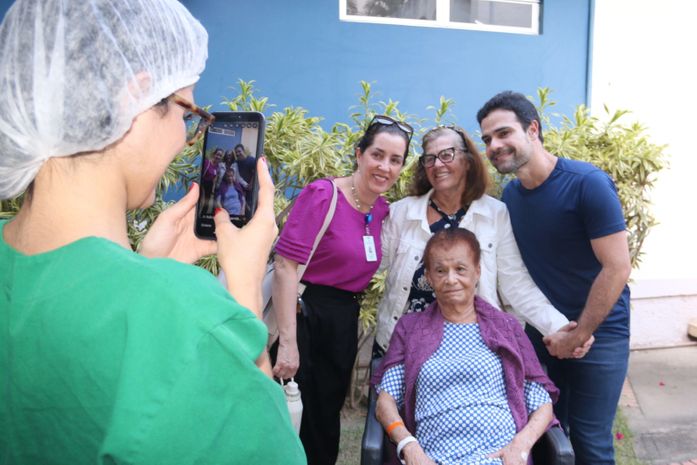 Santa Casa Farol promove Tardezinha da Geriatria em comemoração ao Dia do Idoso